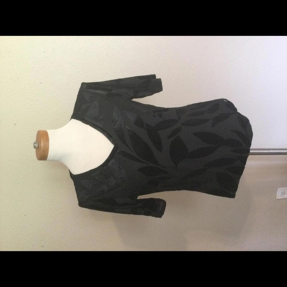 Calvin Klein Black - NWT - M